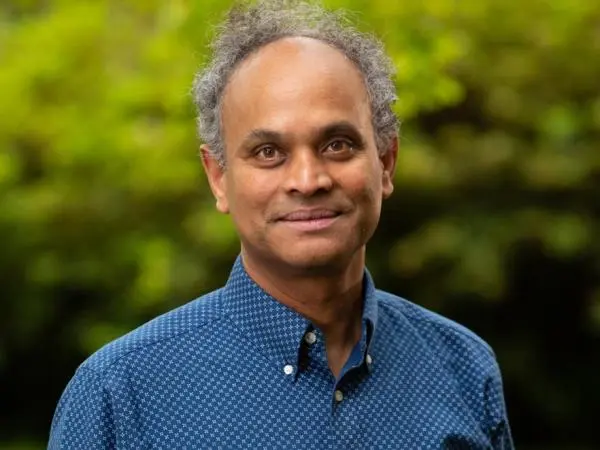 Dr. Siva Kolluri